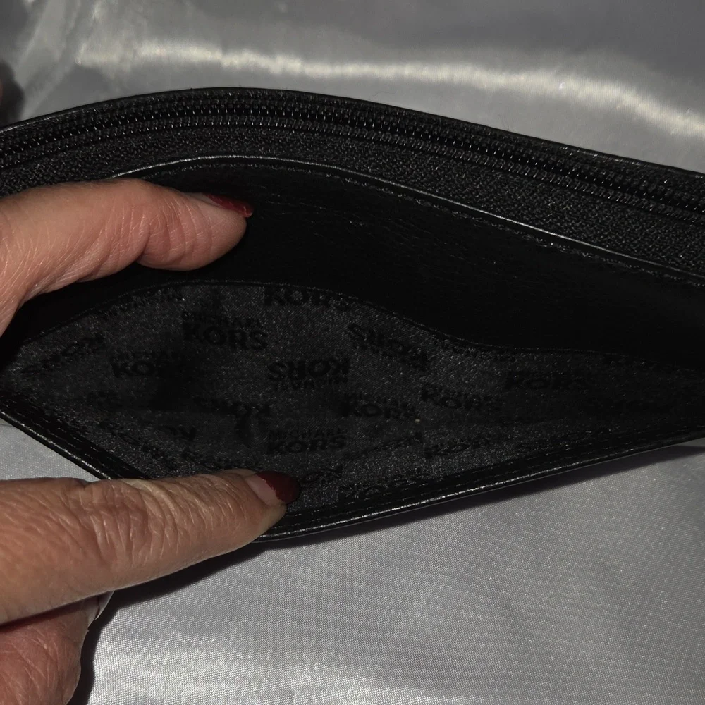 Michael Kors Saratoga Continental Wallet EUC - Picture 10 of 10